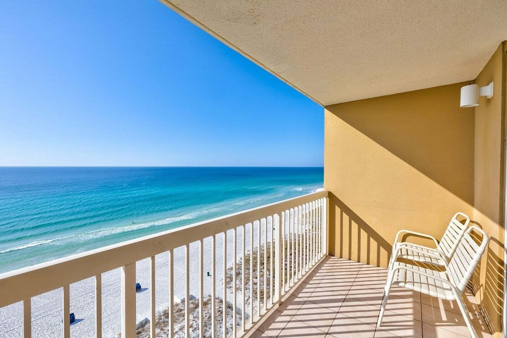 Pelican Beach 1107 1 Bedroom Condo