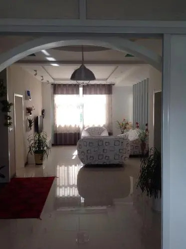 Zhang Jiaoyan Farmstay