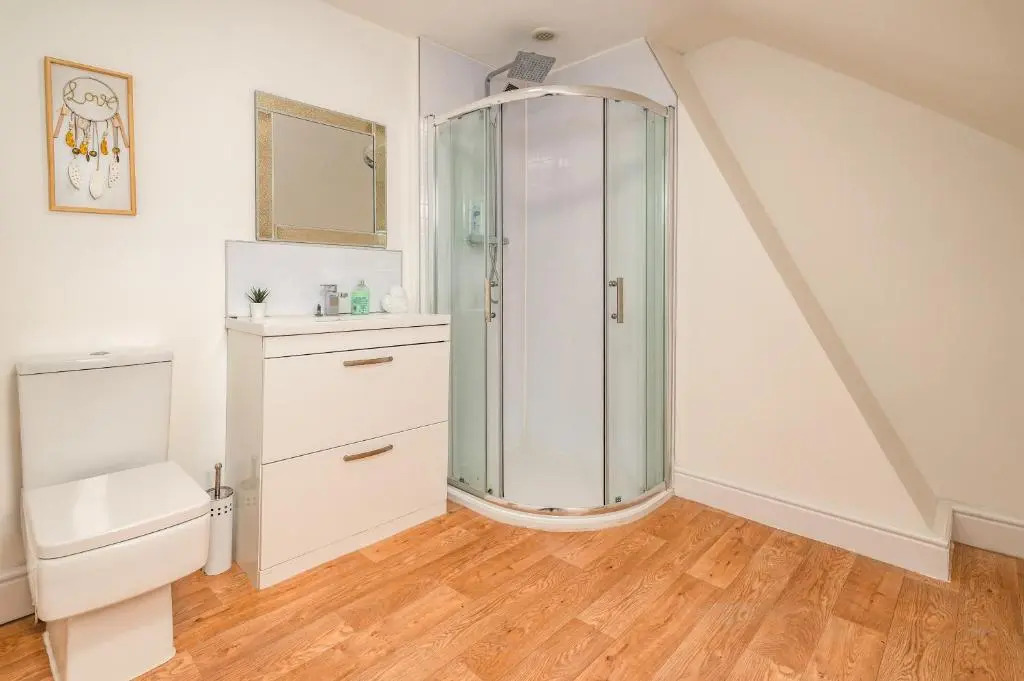 Spacious Contractor House for Large Groups - Private Parking