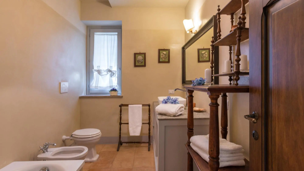 CASALE DEI TIGLI 8, Emma Villas