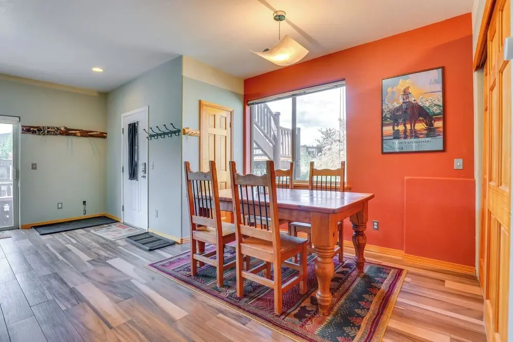 Cozy Condo w/ Views, 3 Mi to Winter Park Resort!