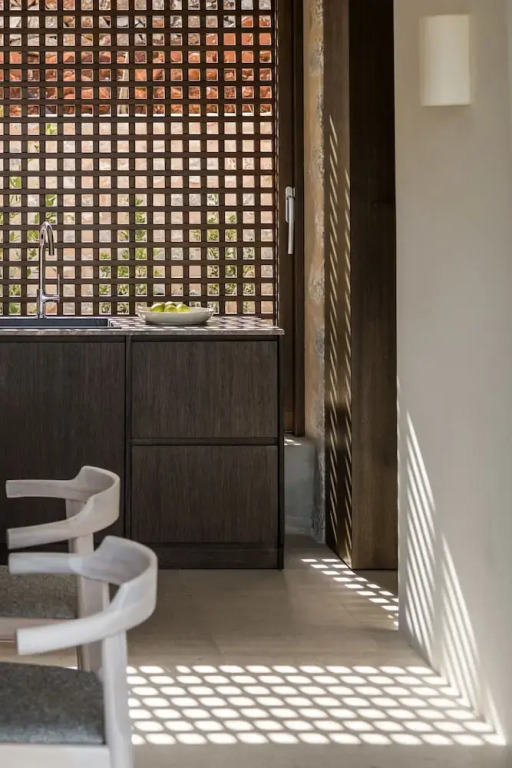 Monolithoi Villas