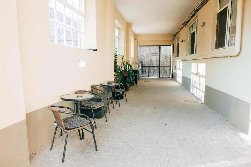 Neva Apartments & Rooms