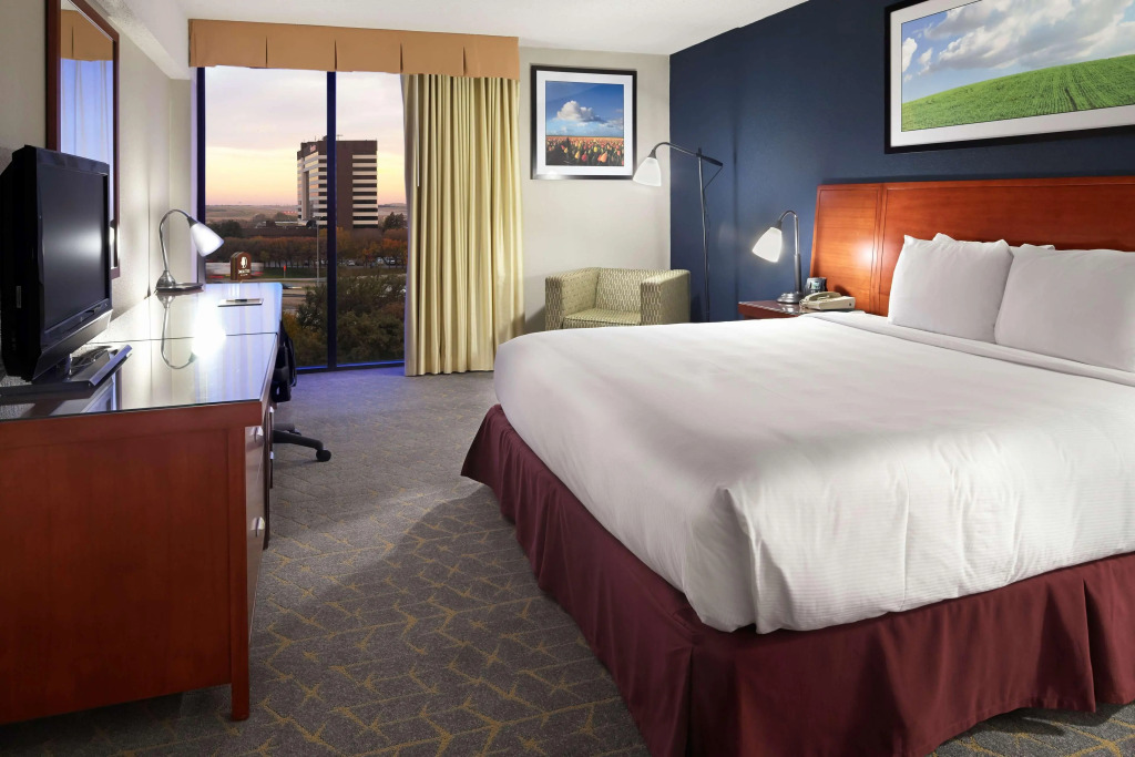 DoubleTree by Hilton DFW Airport North