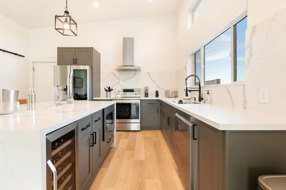 Sun Oro Joshua Tree - Hot Tub, Bbq, Fire Pit & Gameroom 2 Bedroom Home by RedAwning