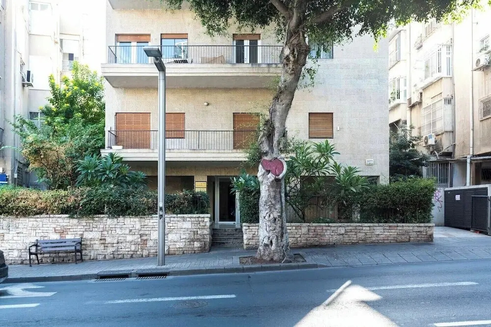 Diz 3 By TLV2rent