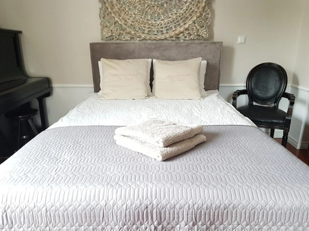 BE WELL 3-Rooms Apartment with Parking and Garden