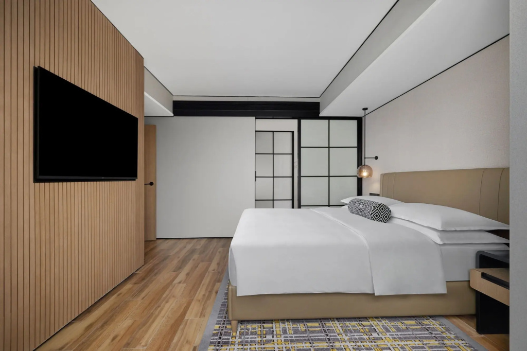 Sheraton Chengdu Lido Hotel