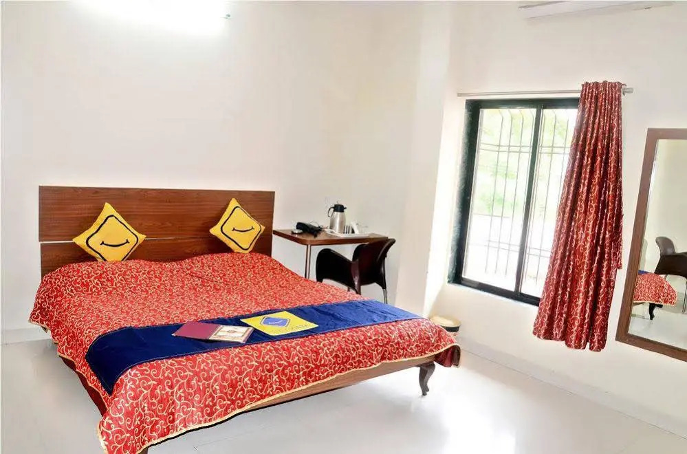 Vista Rooms at Dr Bhapkar Marg