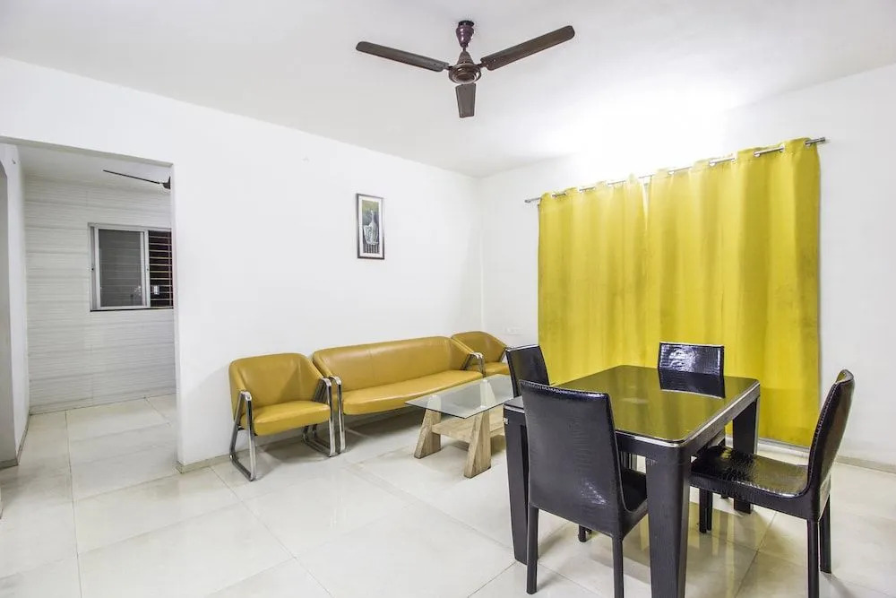 FabHotel House Khas Suites
