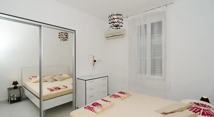 Guest House Cinema