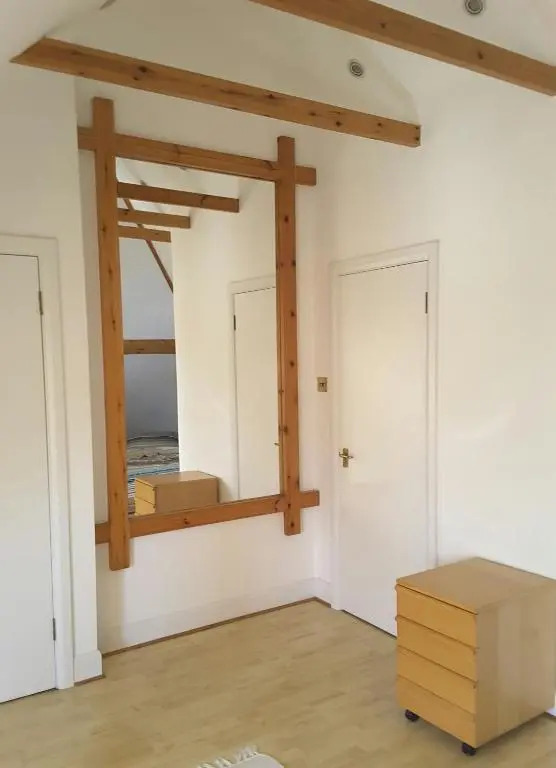 Osterley Studio Room