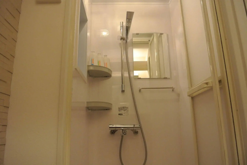 Backpackers Hotel NOOSA JAPAN in Takatsuki Tonda
