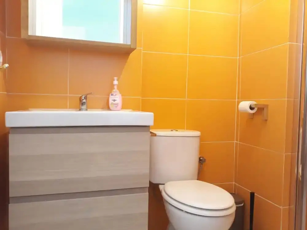 Bonito Apartamento con Solarium en Alameda Hab 201