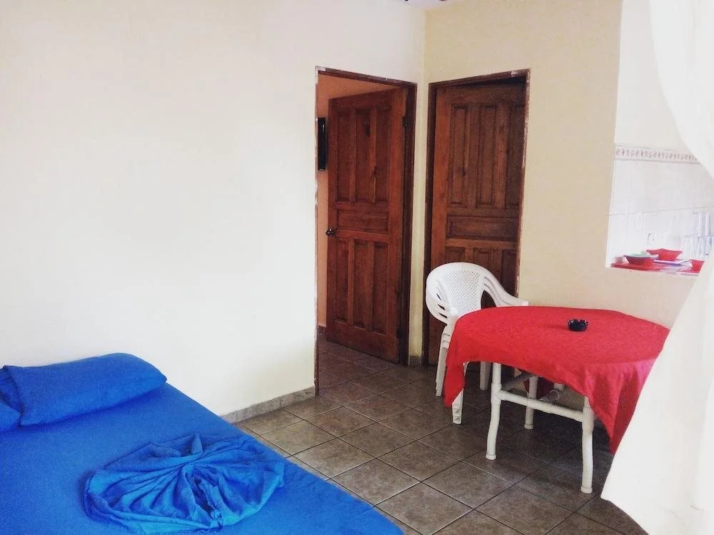 Hotel Feliz Vida