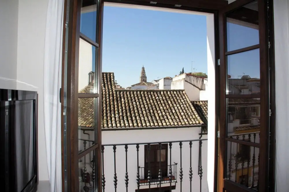 Puerta de la Ribera Suites