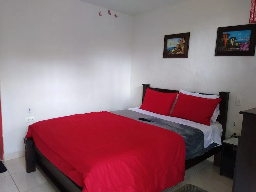 Hotel Marrokos Aeropuerto José María Córdova