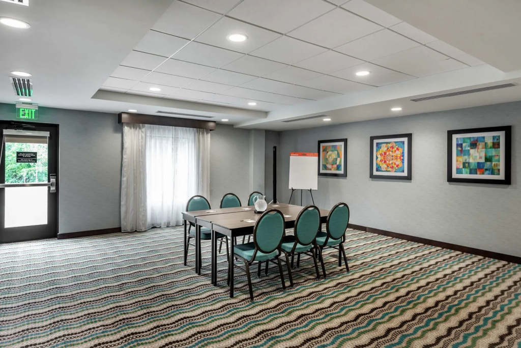 Hampton Inn Baltimore Bayview Campus