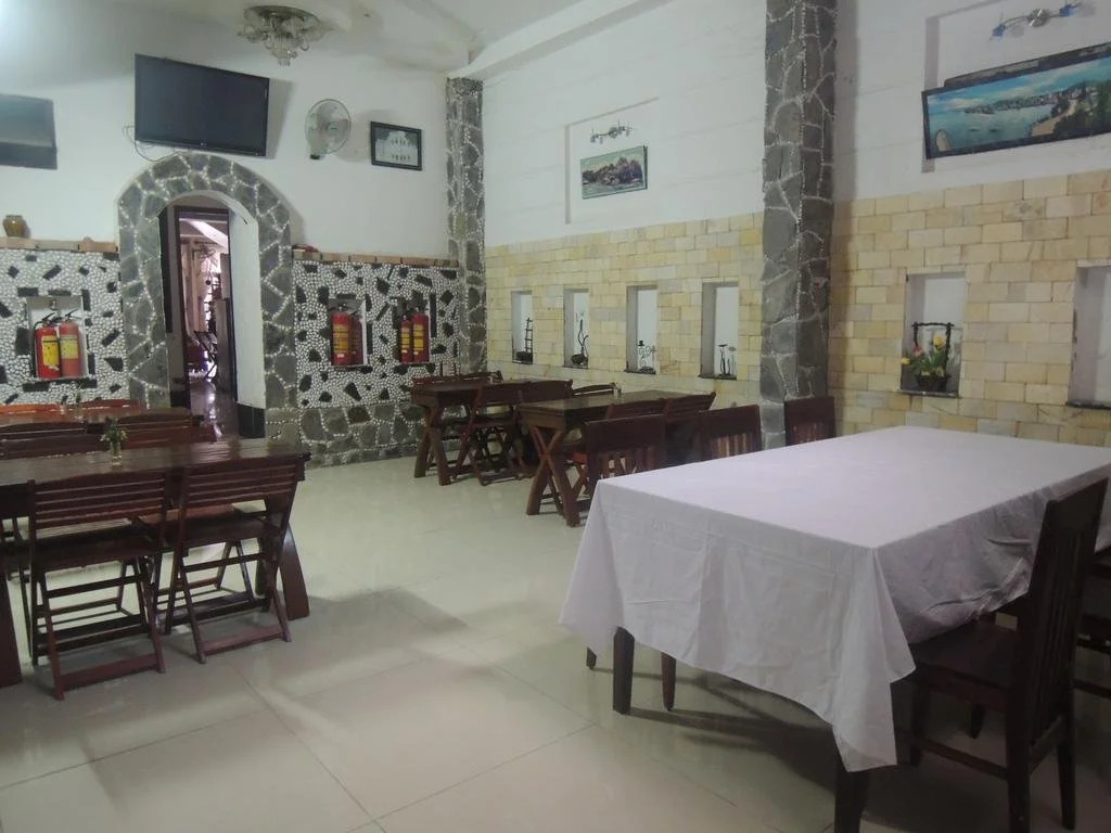 Ngoc Quynh Hotel