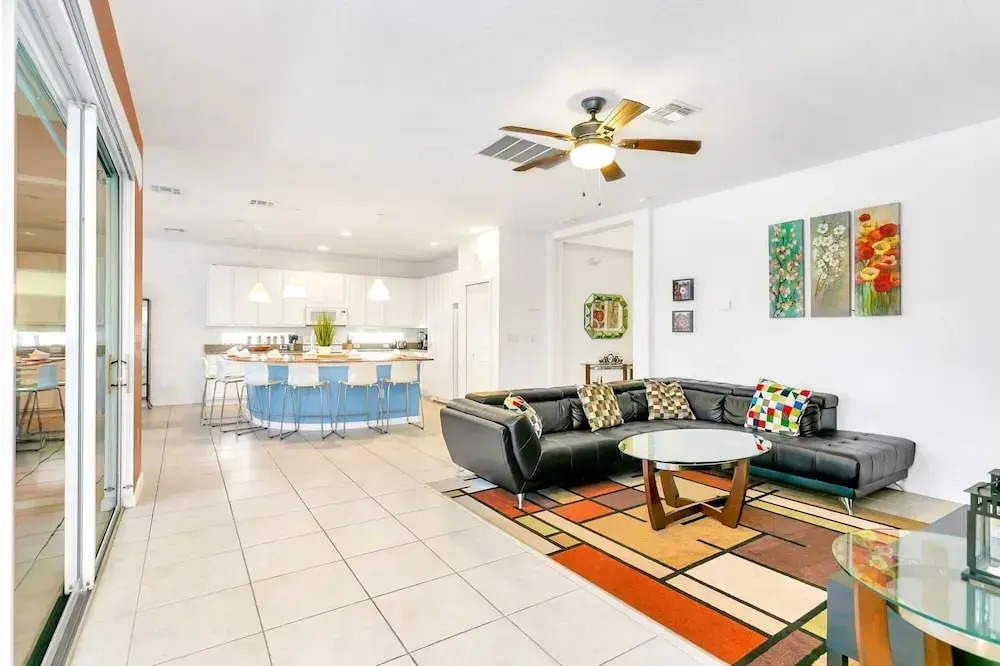 6BR Luxury Home With BBQ and Private Pool
