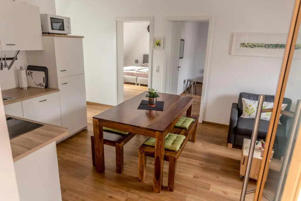 Talstation Kabine 20 / Innenstadt, 2 Schlafzimmer, Terrasse