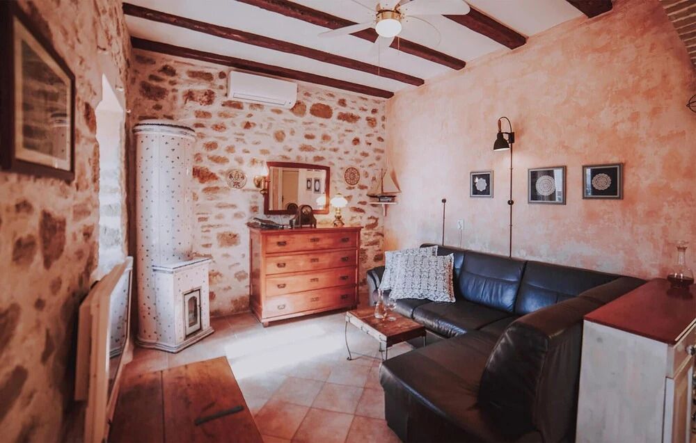 Amazing Home in Preko With 6 Bedrooms, Wifi and Outdoor Swimming Pool