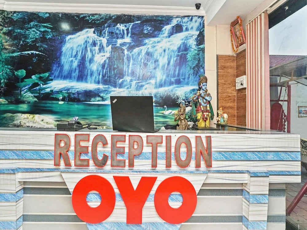 OYO 29114 Suraj Residency