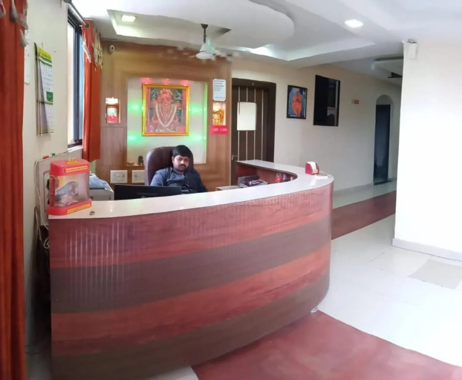 OYO Spot on  8592 Hotel Paras Palace