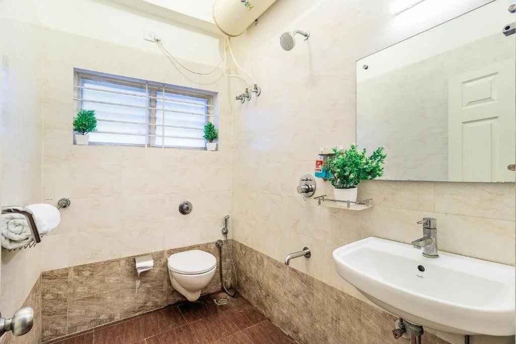 Smile Hotels by OYO Rooms