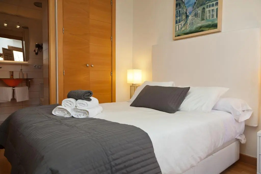 tuGuest Elvira 21