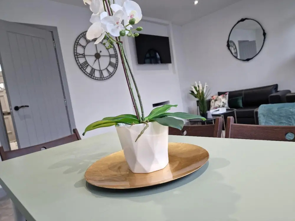 Remarkable 3-bed Apartment in London