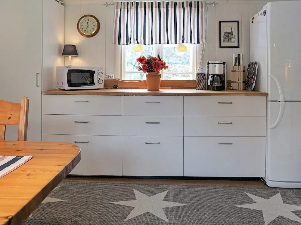 4 person holiday home in LYSEKIL-By Traum