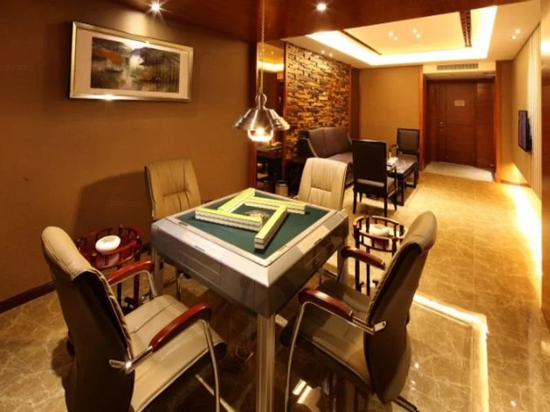 Serengeti Hotel