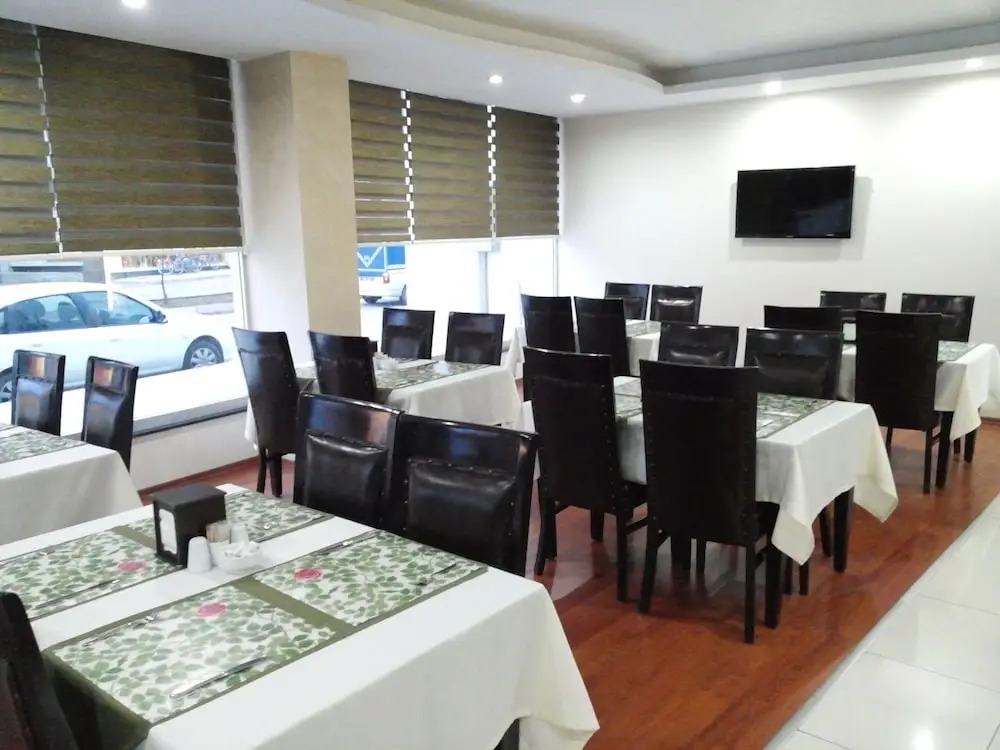 Hosta Otel