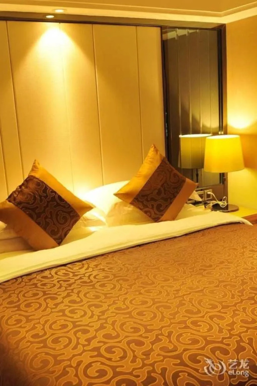 Xishuangbanna Harbour Side International Hotel