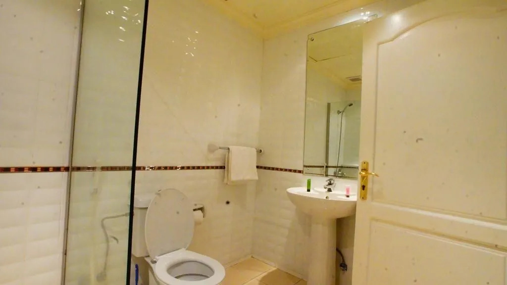 Al Muhaidb Residence PALASTINE - Economic