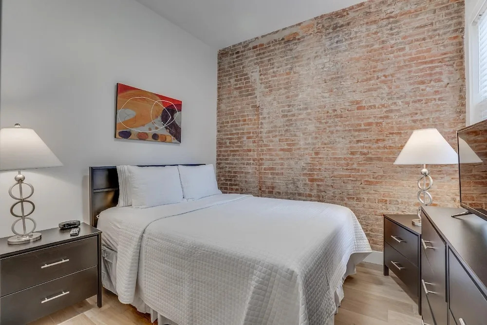 Central Belmont Residences