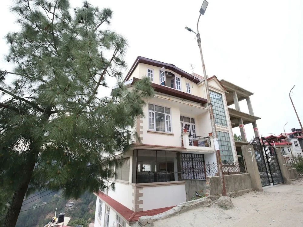 OYO 11905 Home Royal View Sec 6
