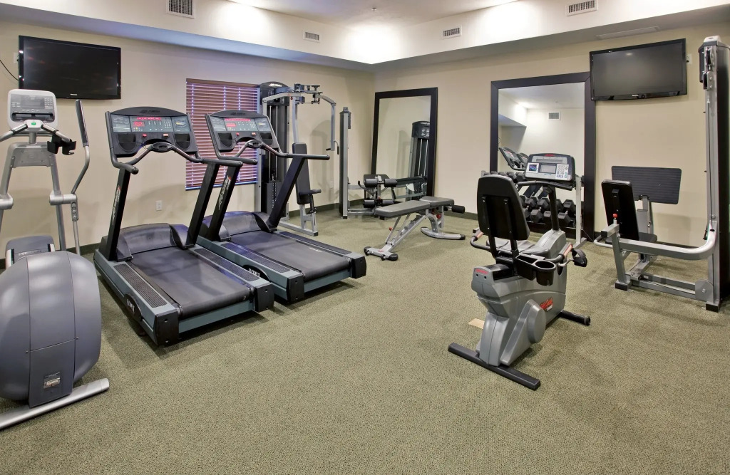 Holiday Inn Express & Suites Topeka North by IHG