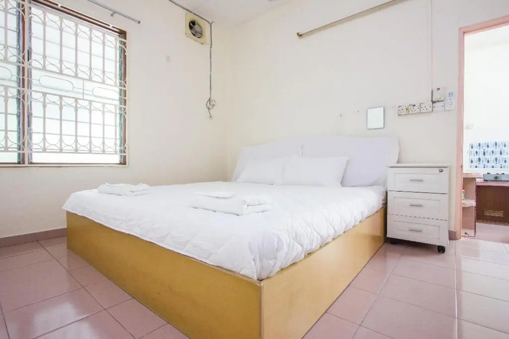 Sweet Home With 2 Auto Gates at BM, Penang, Msia
