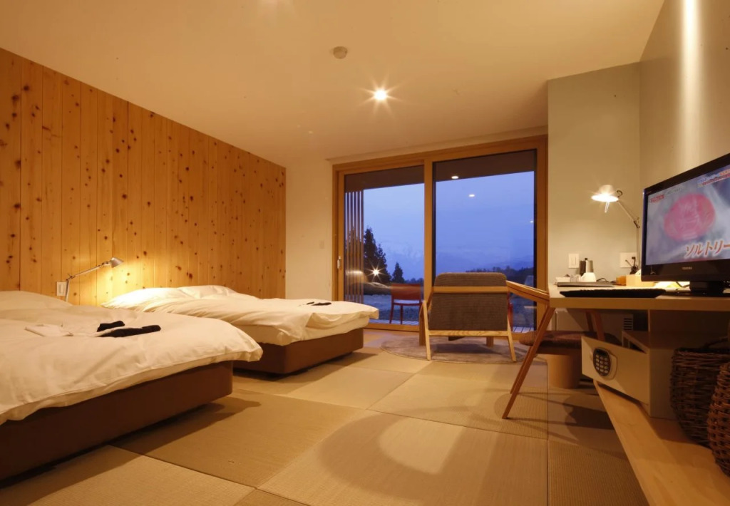 Satoyama Jujo The House
