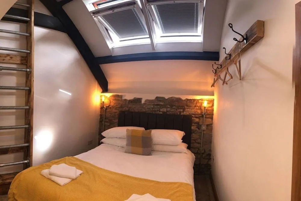 Sgwd Gwladys Lodge
