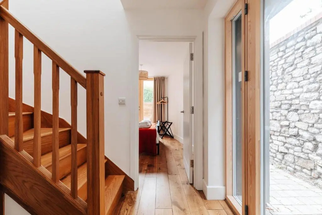 Redland Stay In Bespoke Home 1 of 2