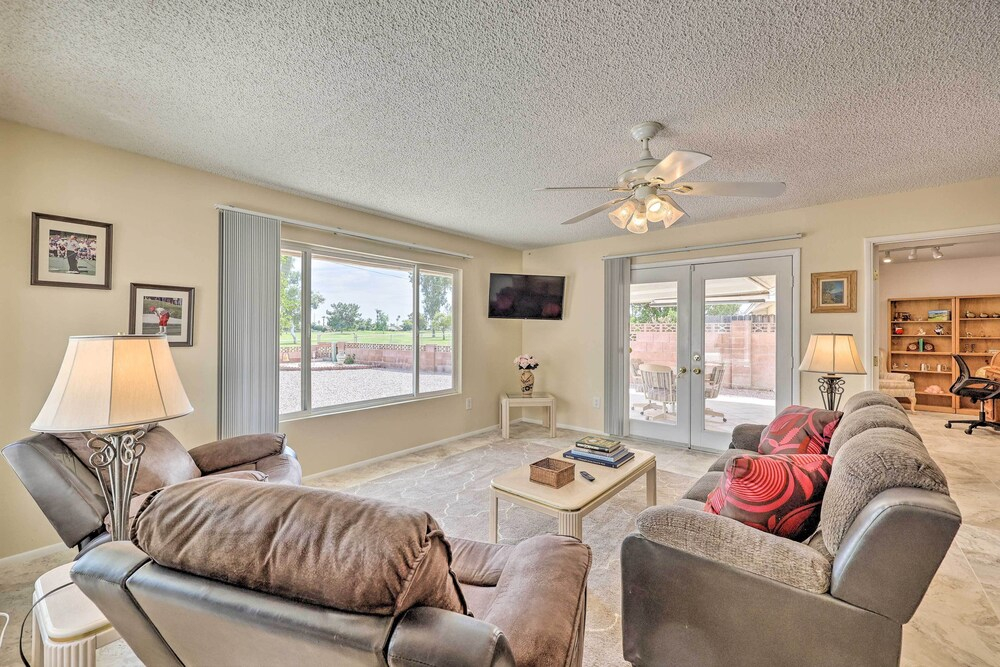 Quiet Sun City Home w/ Grill - Golf & Hike Nearby!