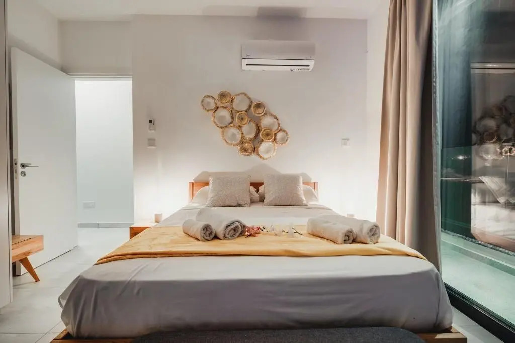 SunnyVillas 4BR New Villa Private Pool in Pernera