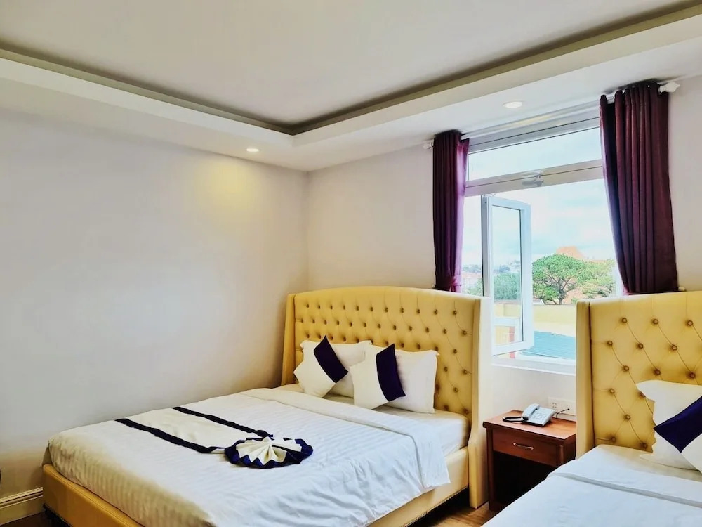 Peach Valley Hotel Dalat