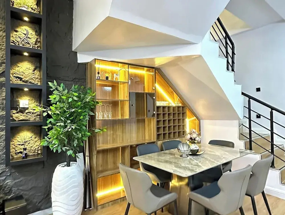 247 Abuja Shortlets