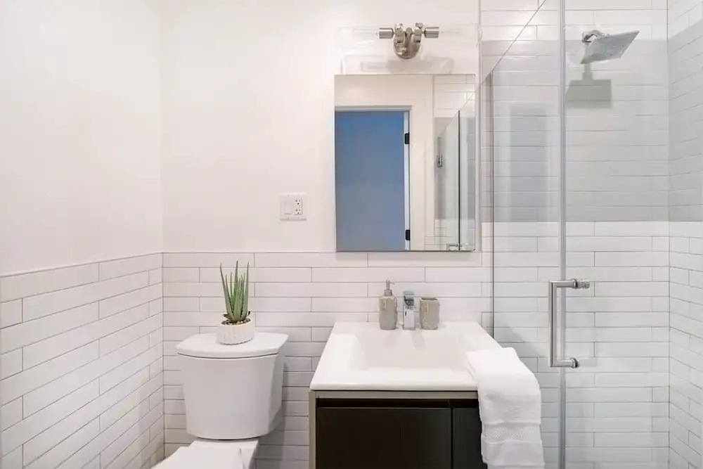 1290-16 New Renovated 2 Bedrooms in UES