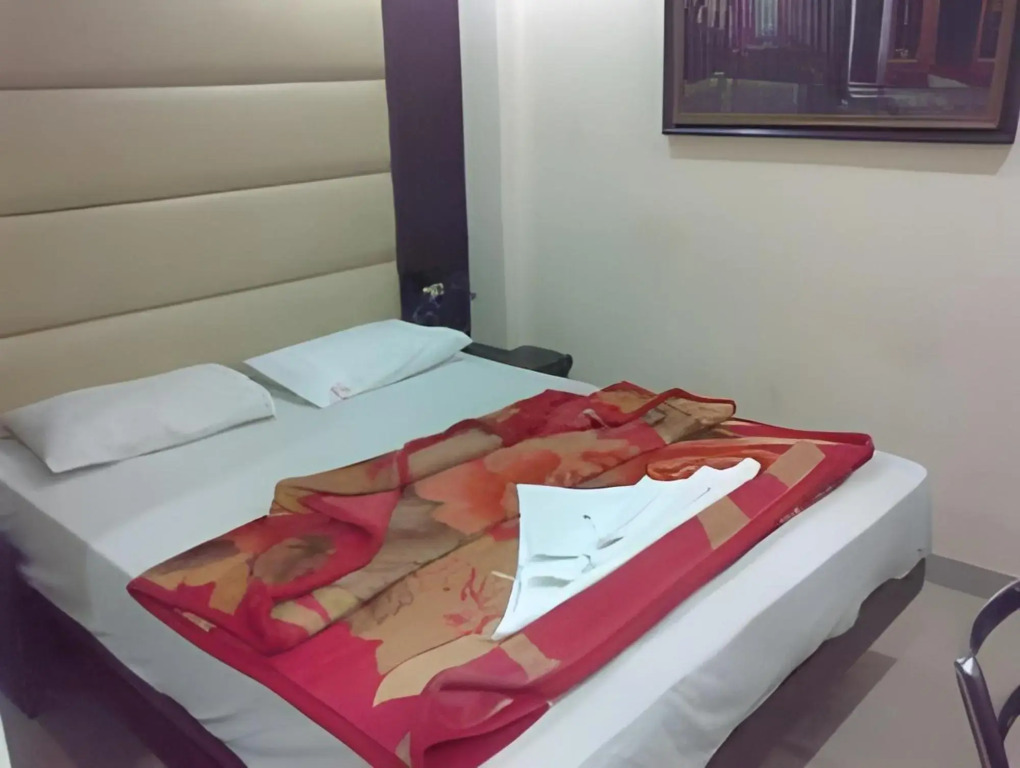 Hotel V V Inn