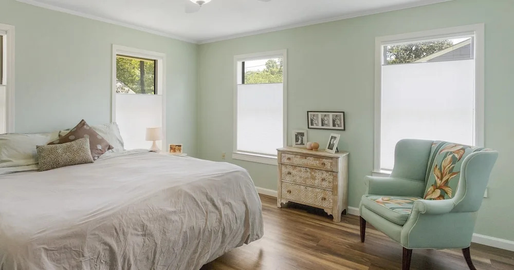 The Tire Swing - Modern 3BD - Gourmet Kitchen - Awesome Local